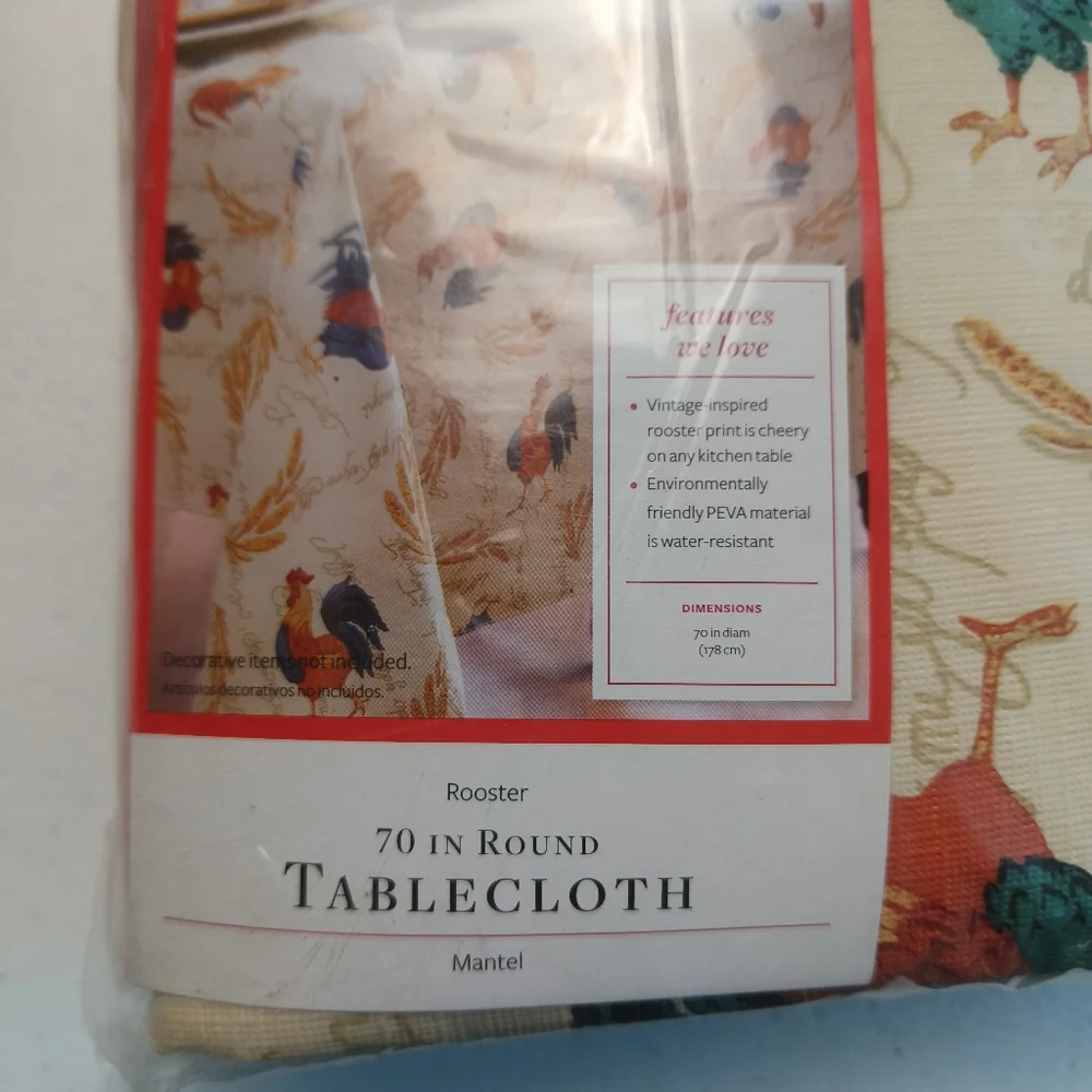 BISTRO SET OF SALT, PEPPER, tablecloth, and napkin‎ holder WITH ROOSTER DECALS